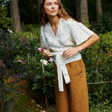 AVIGNON cropped wrap linen top