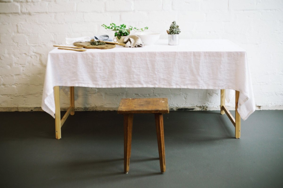 Linen tablecloth (350x138 cm | 137.8x54.3 in) - notPERFECTLINEN EU